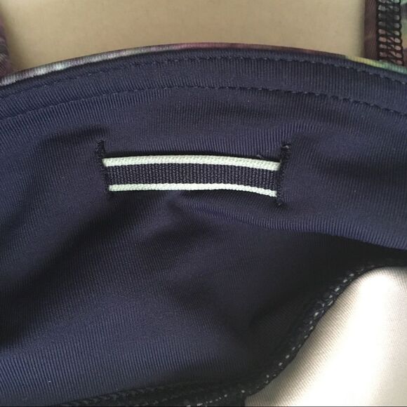 Lululemon Women Run Inspire Crop II All Full-On Luxtreme Iridescent Multi Blue 6 - Picture 5 of 8